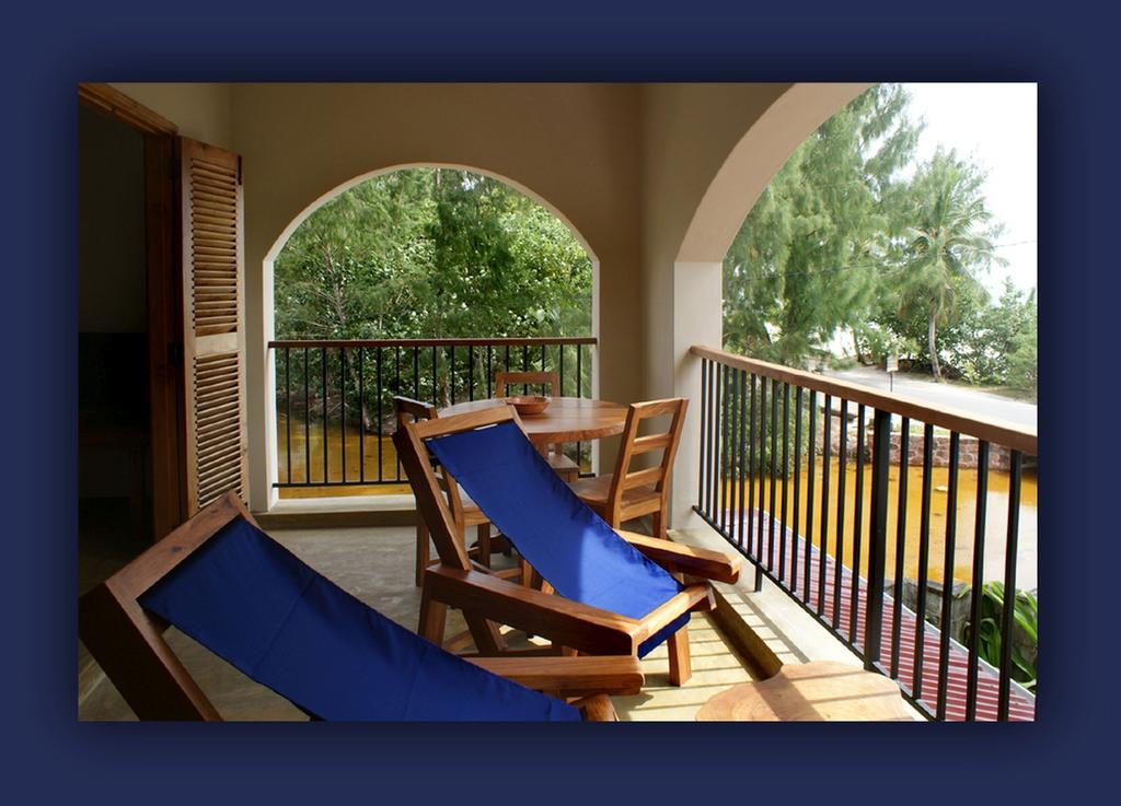 L'Hirondelle Self Catering Guest House Anse Volbert Village  Room photo