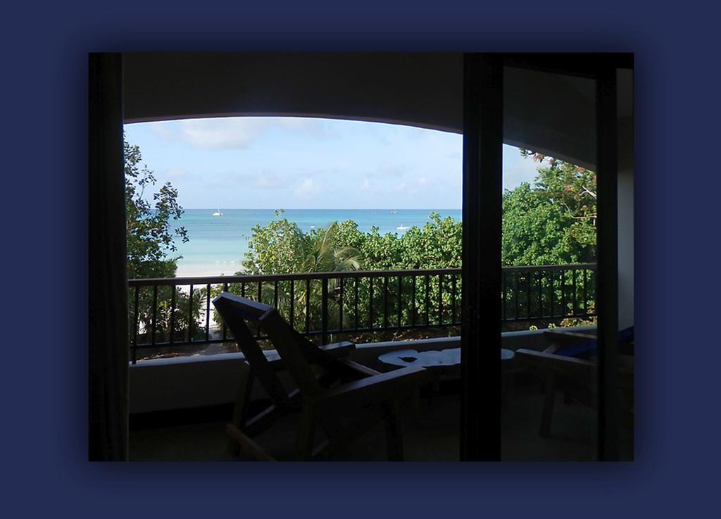 L'Hirondelle Self Catering Guest House Anse Volbert Village  Room photo